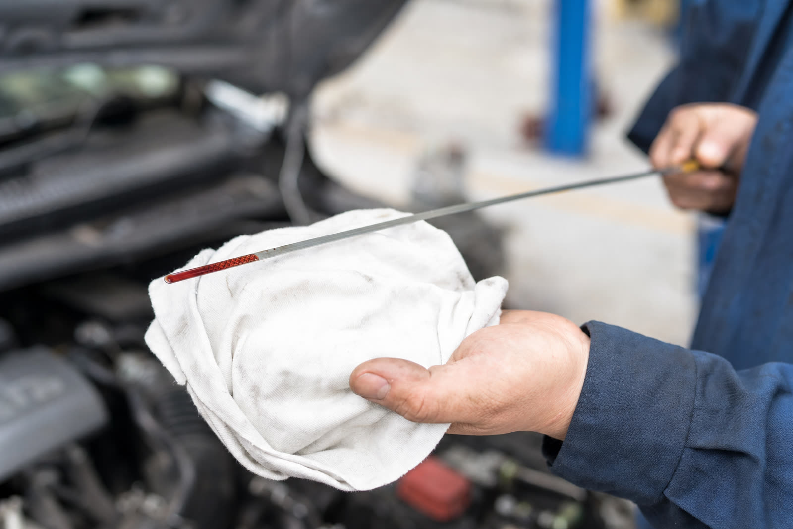 Transmission Fluid Change vs Flush in Ventura County